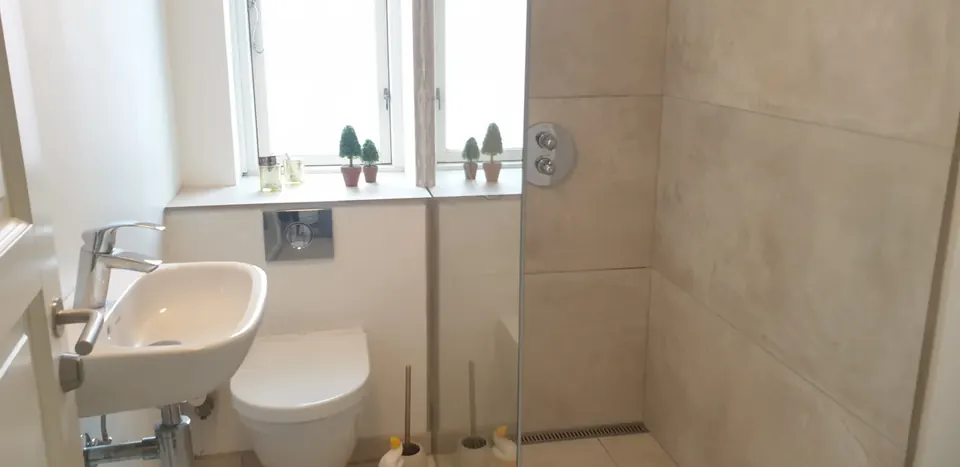 Tre badeværelser
